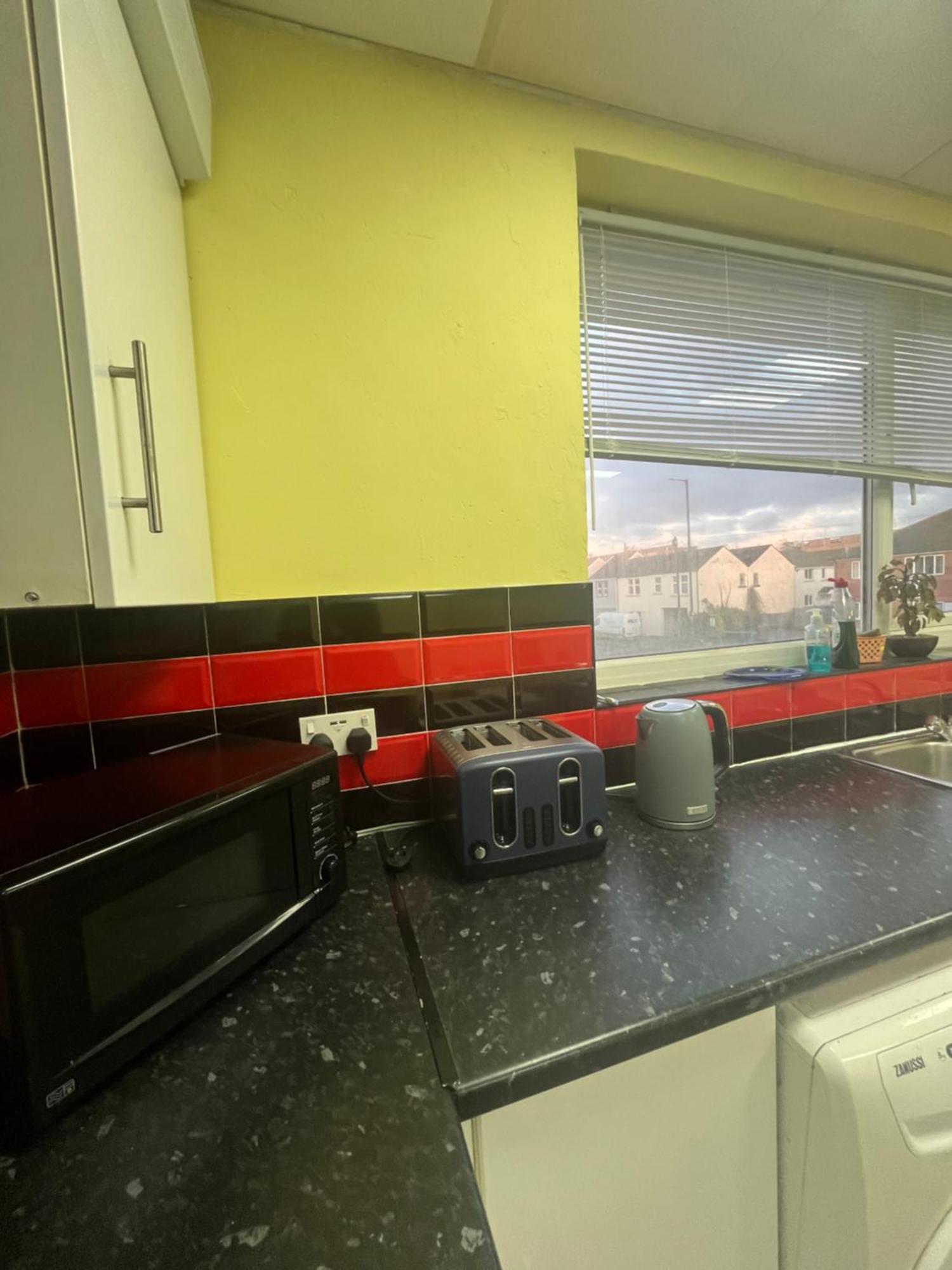 Private Room 2 Near Southmead Hospital Bristol Exteriör bild